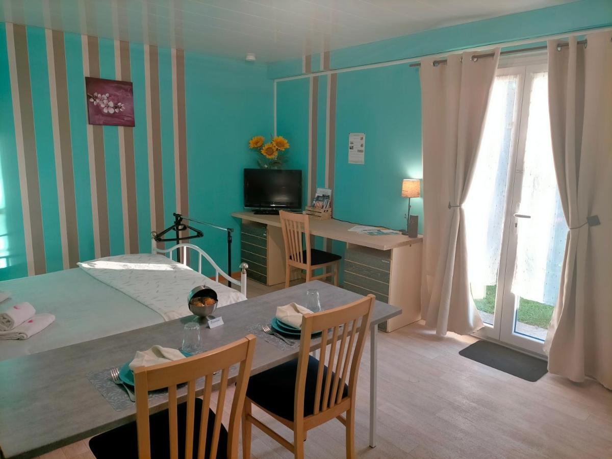 Studio " Tournesol " Au Coeur Du Berry Les Bordes Екстериор снимка